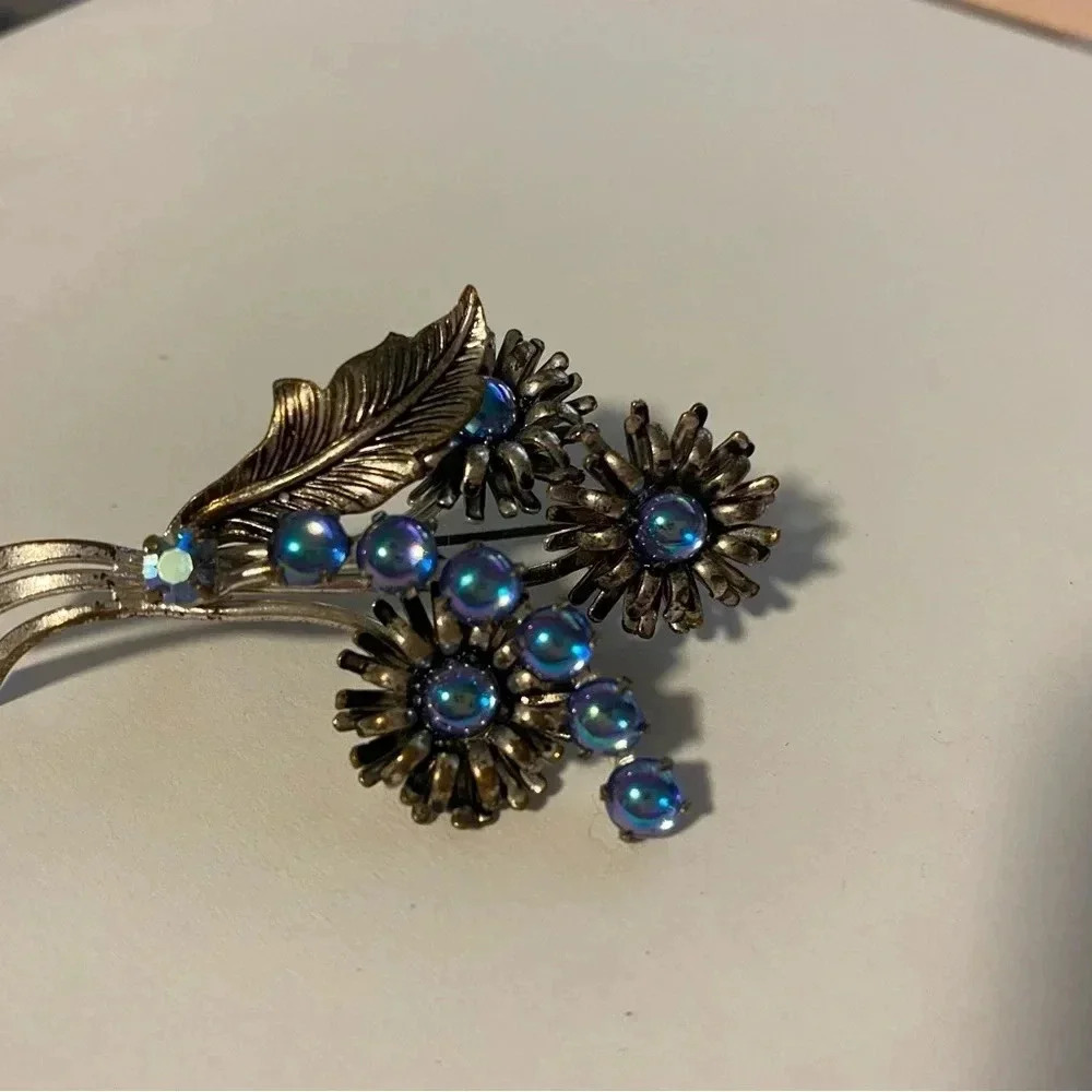 Vintage Floral Brooch